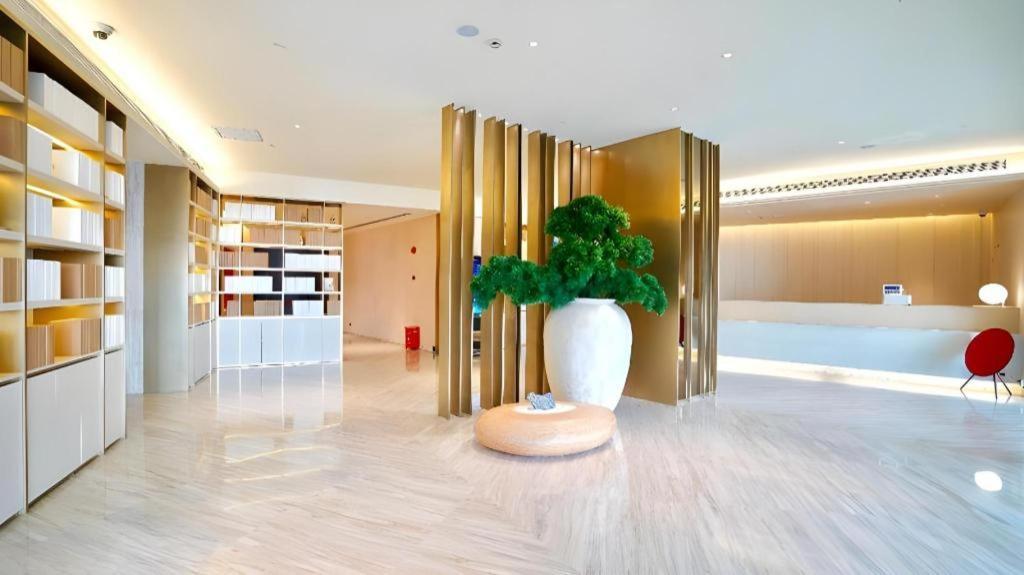 Ji Hotel Lujiazui Babaiban Шанхай Экстерьер фото