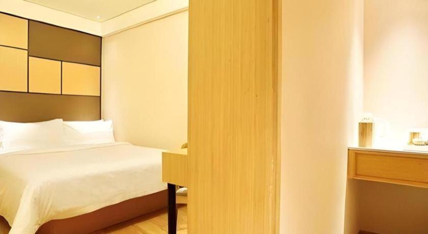 Ji Hotel Lujiazui Babaiban Шанхай Экстерьер фото